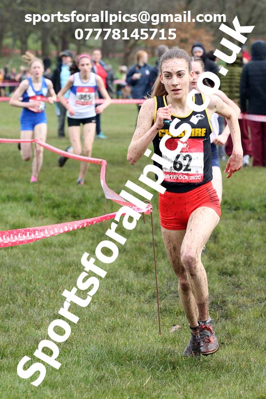 Intermediate girls, 2020 New Balance English Schools Champs., Sefton Park, Liverpool. Photo: David T. Hewitson/Sports for All Pics